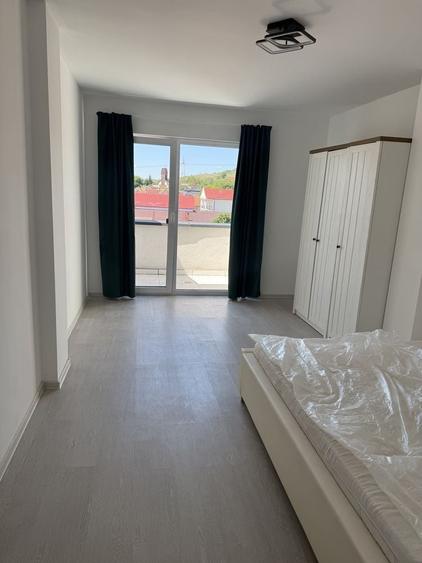 Apartament cu 2 camere semidecomandat în Baciu