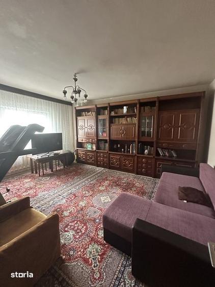 Inchiriez apartament 4 camere decomandat - 7