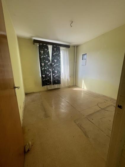 Apartament cu 3 camere decomandat în Gorjului