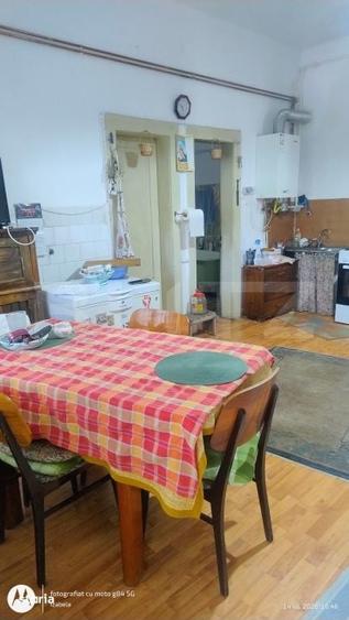 Casă cu 4 camere cu Teren 7729 Mp în Central