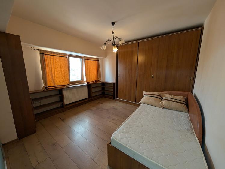 Apartament cu 2 camere decomandat în Ultracentral