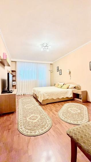 Apartament cu 3 camere semidecomandat, mobilat în Vitan
