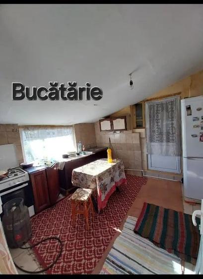 Casă cu 4 camere în Adunații-Copăceni