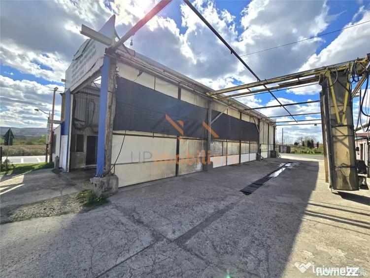 Spațiu comercial, de 240 mp, în Tinăud