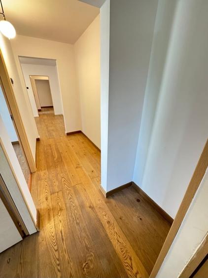Apartament cu 4 camere în Mircea cel Bătrân