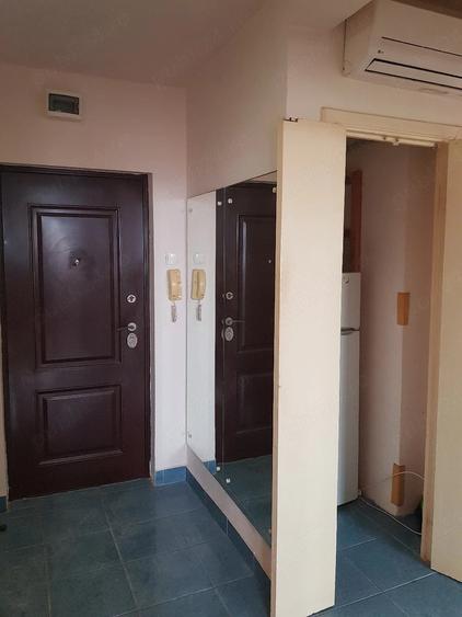 Apartament cu 2 camere decomandat în Complex Studențesc