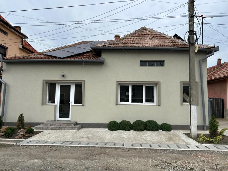 Spațiu comercial, de 60 mp, în Șărmășag