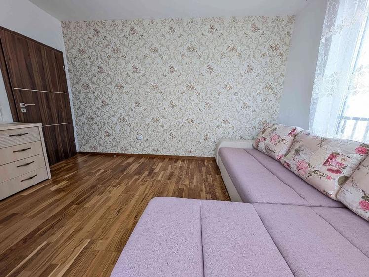 Apartament cu 3 camere decomandat în Bună Ziua
