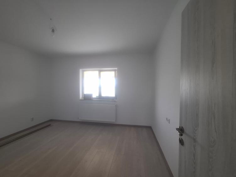 Casă individuală cu 3 camere cu Teren 300 Mp în Clinceni