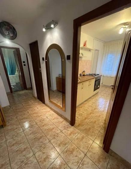 Apartament cu 2 camere decomandat în Vitan Mall