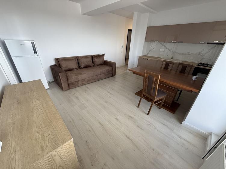 Apartament cu 2 camere semidecomandat, mobilat în Colentina