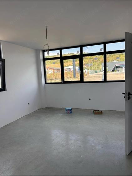 Spațiu comercial, de 550 mp, în Aeroport