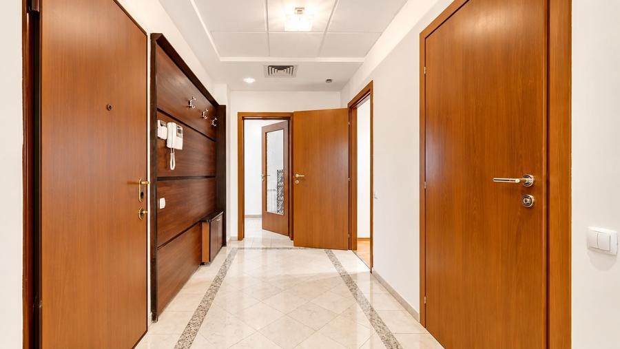 Apartament cu 3 camere decomandat, mobilat în Primăverii
