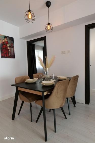 Apartament cu 3 camere semidecomandat în Băneasa