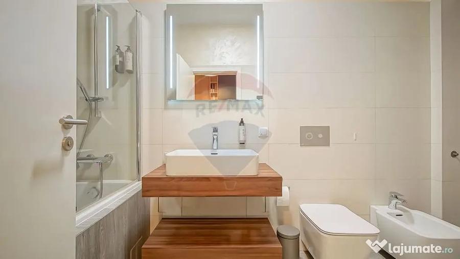 Apartament cu 3 camere decomandat în Drumul Poienii