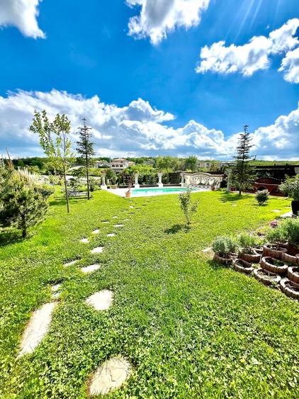 Casă individuală cu 8 camere cu Piscina în Corbeanca