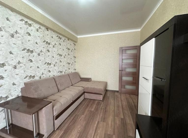 Garsonieră decomandată în Gorjului