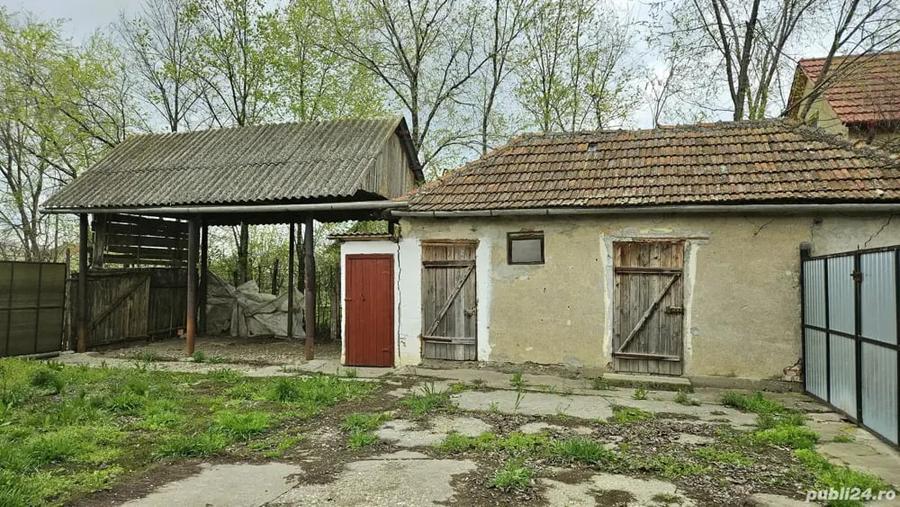 Casă cu 3 camere în Avram Iancu