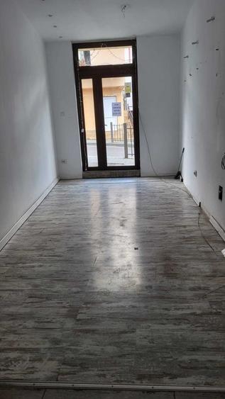 Spațiu comercial, de 350 mp, în Ultracentral