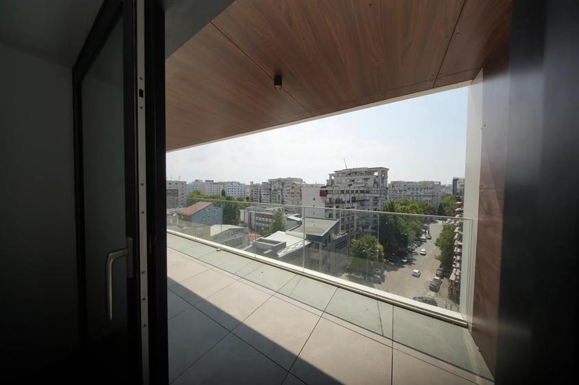 Apartament cu 4 camere decomandat în Unirii