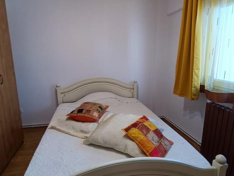 Apartament cu 3 camere, mobilat în Peninsula