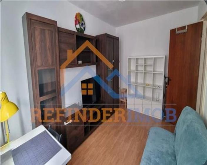 Apartament cu 2 camere decomandat în Drumul Taberei — fotografia 2