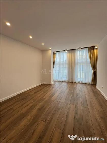 Casă cu 4 camere cu Teren 425 Mp în Mărăști