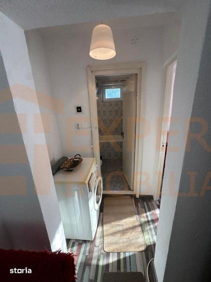 Apartament cu 3 camere semidecomandat în Central