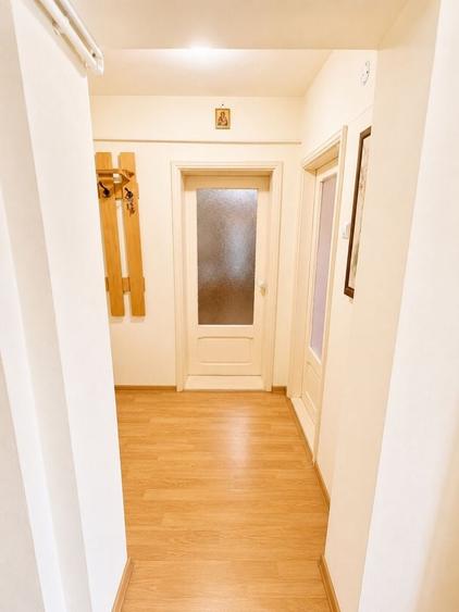 Apartament cu 2 camere decomandat în Sud