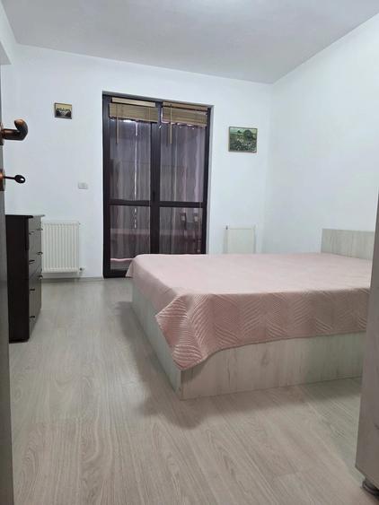 Apartament cu 2 camere semidecomandat în Dobroești