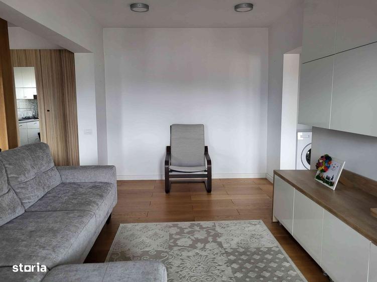 Apartament cu 3 camere decomandat, mobilat în Exterior Vest