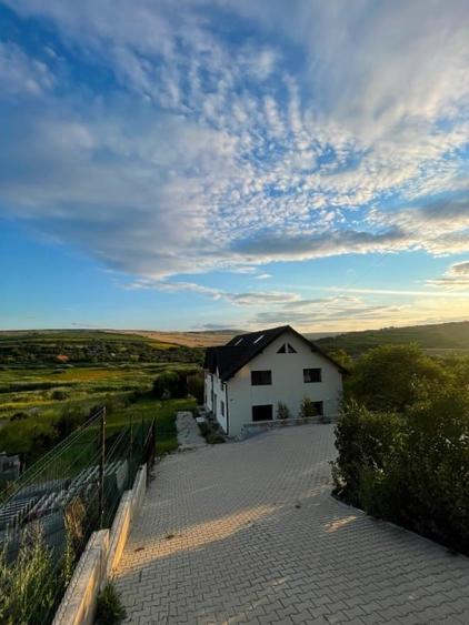Casă individuală cu 5 camere cu Teren 1500 Mp în Apahida