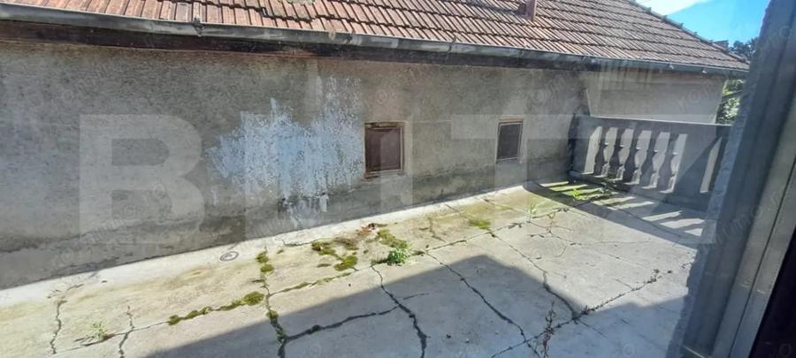 Casă cu 4 camere cu Teren 50 Mp în Central