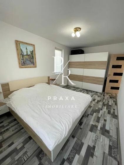 Apartament cu 3 camere semidecomandat, mobilat în Florești