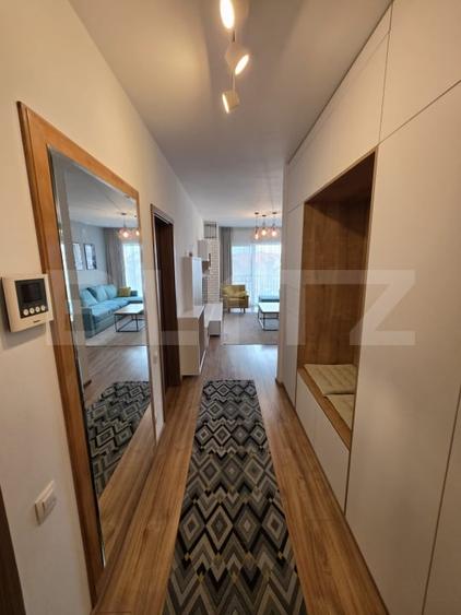 Apartament cu 3 camere semidecomandat, mobilat în Bună Ziua