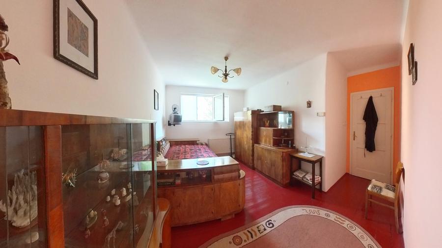 Garsonieră decomandată în Astra