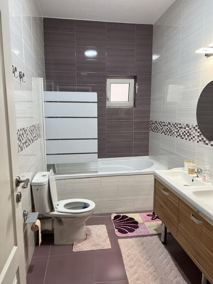 Casă cu 4 camere cu Teren 130 Mp în Central