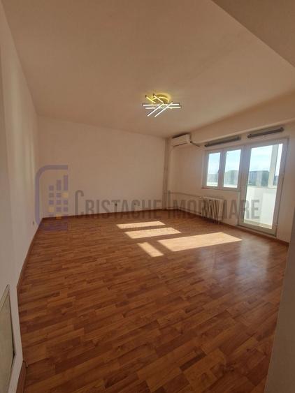 Birou, de 70 mp, în Tineretului