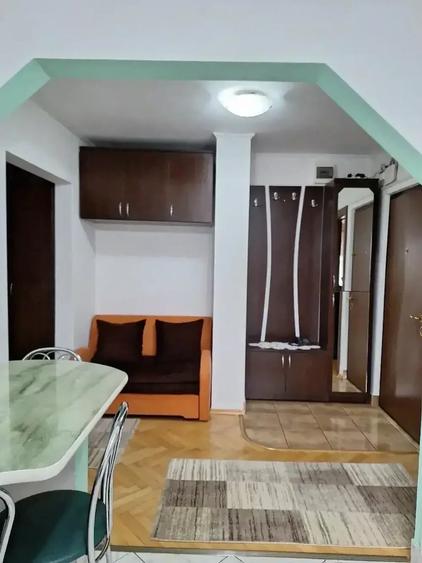 Apartament cu 2 camere decomandat în Decebal