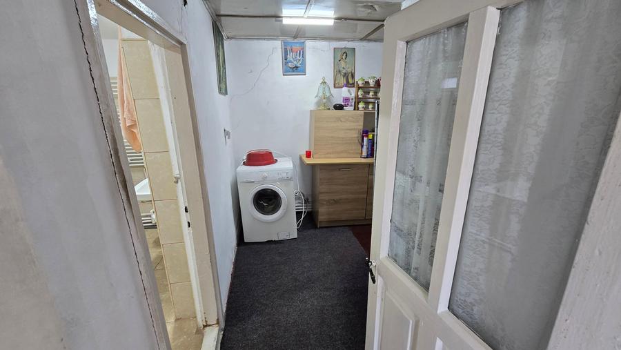 Casă cu 3 camere cu Canalizare în Nord-Est