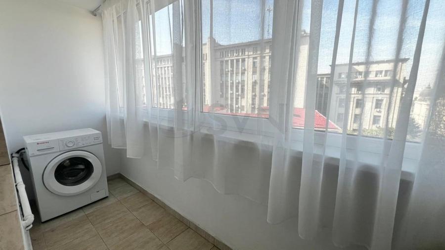 Apartament cu 2 camere semidecomandat, mobilat în Universitate