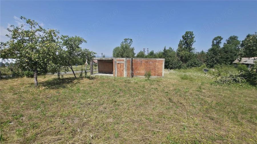 Casă cu Teren 5314 Mp în Răchitova