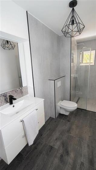 Casă cu 4 camere cu Teren 934 Mp în Sântandrei