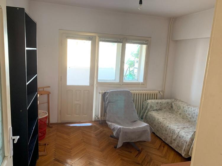 Apartament cu 4 camere în Pantelimon