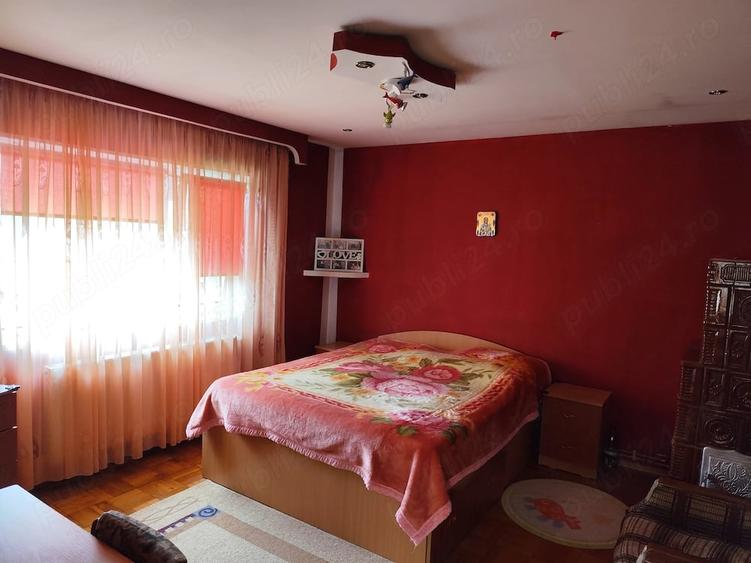 Casă cu 4 camere cu Teren 361 Mp în Central
