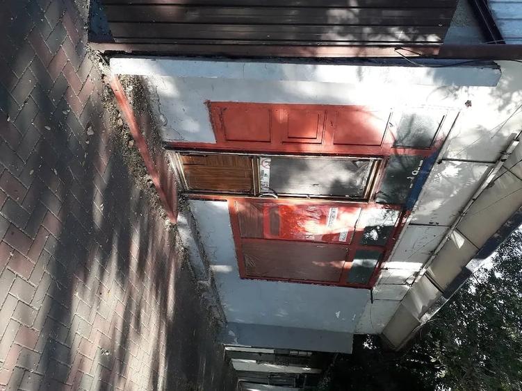 Casă cu 2 camere cu Teren 16 Mp în Basarabia
