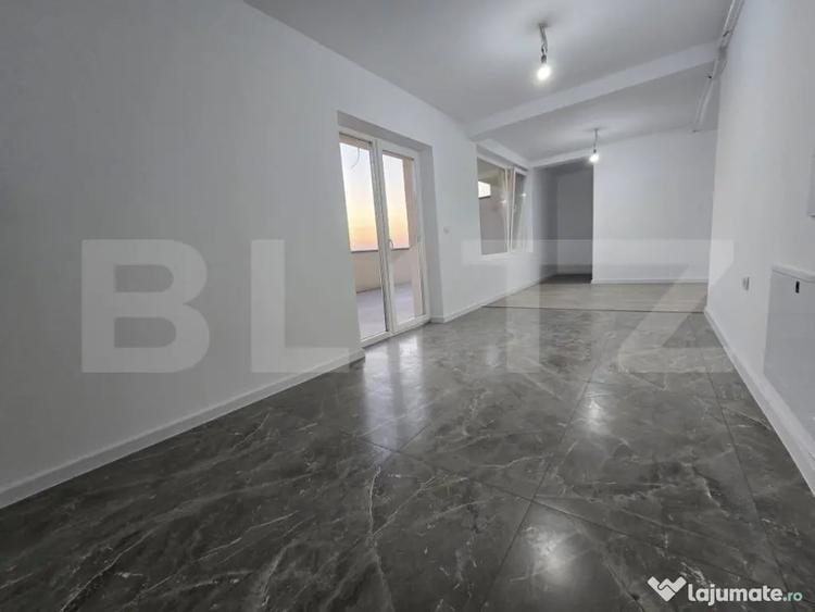 Apartament cu 3 camere decomandat în Torontalului
