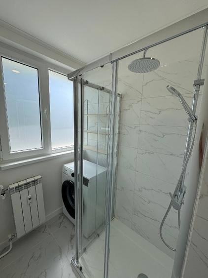 Apartament cu 3 camere decomandat, mobilat în Tineretului