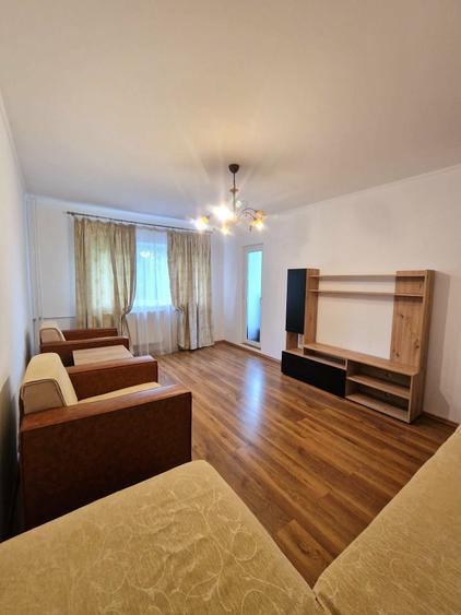 Apartament cu 2 camere decomandat în Colentina