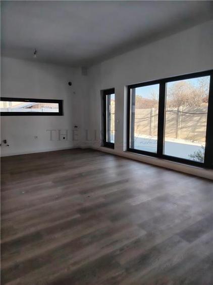 Duplex cu 3 camere cu Teren 293 Mp în Corbeanca